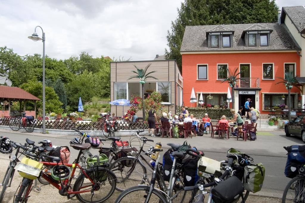 Hotel An Der Sauer Minden  Exteriör bild